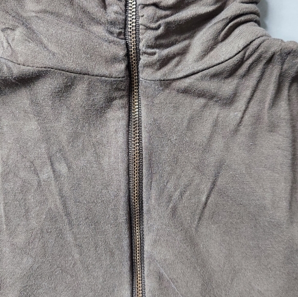 BANANA REPUBLIC Large, Gray scale Rayon Turtleneck - Picture 6 of 7